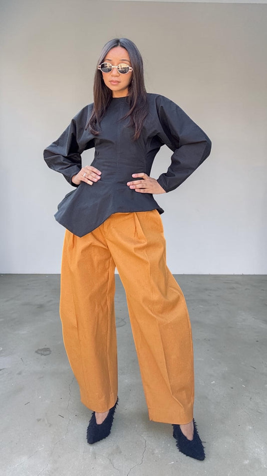 Elle - Black Sculptured long sleeve