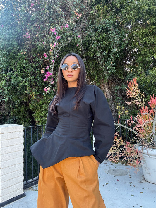 Elle - Black Sculptured long sleeve